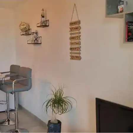Studio Vue Port De *