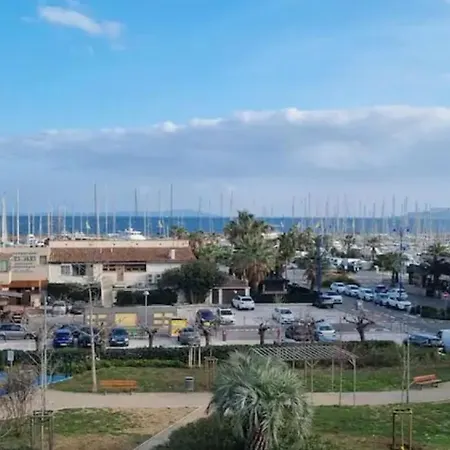 Studio Vue Port De *